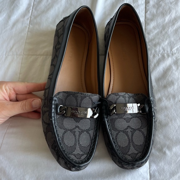 EUC Coach driver signature Jacquard flats with box - Picture 2 of 10